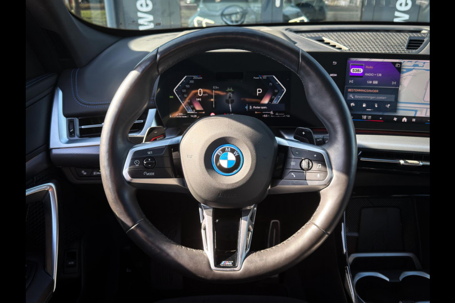 BMW X1 xDrive25e M-Sport|Panorama|HUD|LED