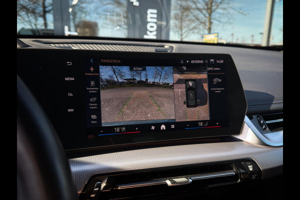 BMW X1 xDrive25e M-Sport|Panorama|HUD|LED