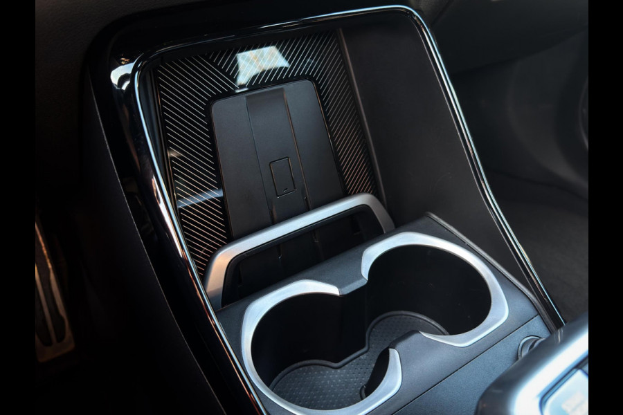 BMW X1 xDrive25e M-Sport|Panorama|HUD|LED