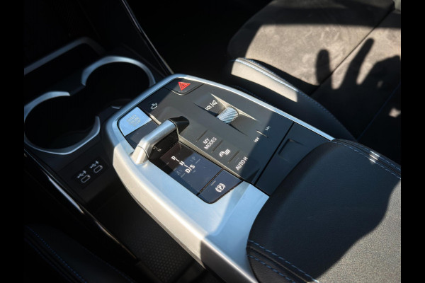 BMW X1 xDrive25e M-Sport|Panorama|HUD|LED