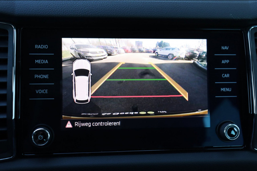Škoda Kodiaq 1.5 TSI Bus. Ed. 7peroons org.NL trekhaak digitaal-dashboard camera stoelverw