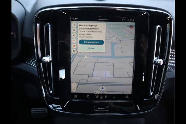 Volvo XC40 Recharge P8 AWD R-Design Navi / Trekh / Elekramen / Camera / SOH 91,68