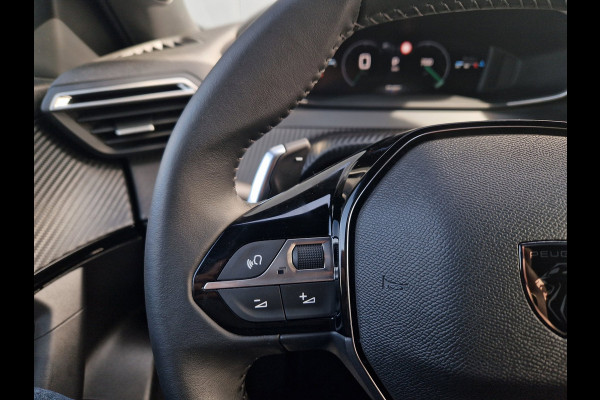 Peugeot 2008 1.2 EAT8 130PK Allure /1e eig. /Adap. Cruis /Stoelverw /v+a camera