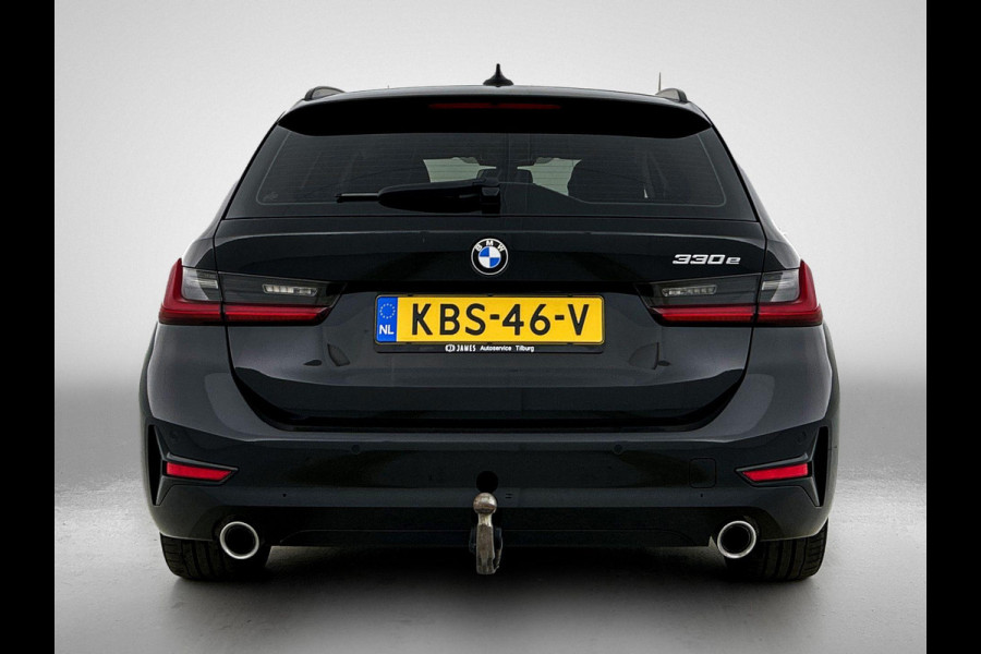 BMW 3 Serie Touring 330e High Executive Black Line | Sport Line | TREKHAAK | CARPLAY
