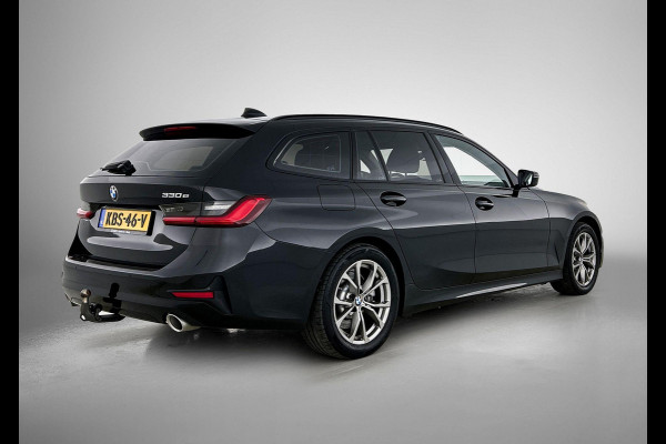 BMW 3 Serie Touring 330e High Executive Black Line | Sport Line | TREKHAAK | CARPLAY