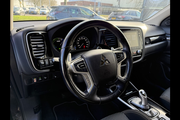 Mitsubishi Outlander BWJ 2021 | 2.4 225PK PHEV Pure | CLIMA | NAVI | STOELVERW | LEDER | CAMERA A | CARPLAY |