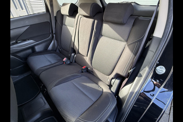 Mitsubishi Outlander BWJ 2021 | 2.4 225PK PHEV Pure | CLIMA | NAVI | STOELVERW | LEDER | CAMERA A | CARPLAY |