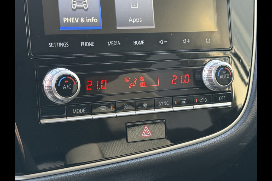 Mitsubishi Outlander BWJ 2021 | 2.4 225PK PHEV Pure | CLIMA | NAVI | STOELVERW | LEDER | CAMERA A | CARPLAY |