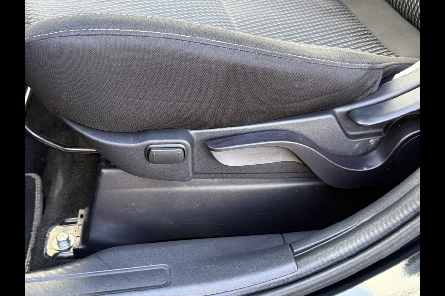 Mitsubishi Outlander BWJ 2021 | 2.4 225PK PHEV Pure | CLIMA | NAVI | STOELVERW | LEDER | CAMERA A | CARPLAY |