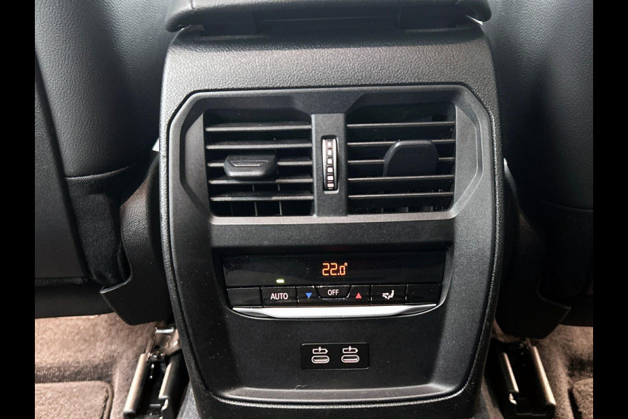 BMW 3 Serie Touring 330e High Executive Black Line | Sport Line | TREKHAAK | CARPLAY