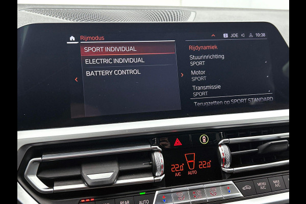 BMW 3 Serie Touring 330e High Executive Black Line | Sport Line | TREKHAAK | CARPLAY