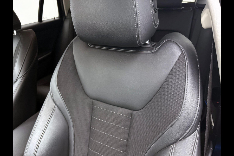 BMW 3 Serie Touring 330e High Executive Black Line | Sport Line | TREKHAAK | CARPLAY