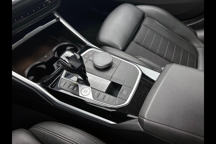 BMW 3 Serie Touring 330e High Executive Black Line | Sport Line | TREKHAAK | CARPLAY