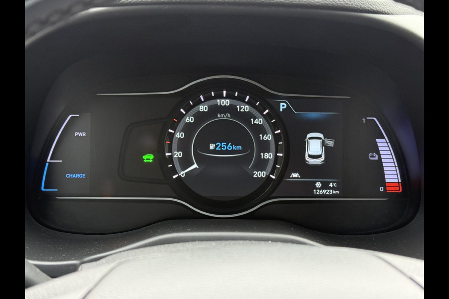 Hyundai Kona BWJ 12-2020 | SOH 94,9% EV Comfort 64 kWh | CLIMA | CAMERA A | LICHTMETAAL | PDC | NAVI