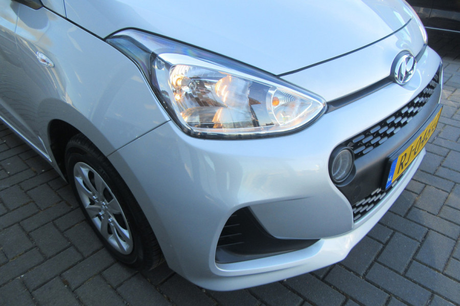 Hyundai i10 1.0i i-Motion, Airco, 4 Seizoenenbanden