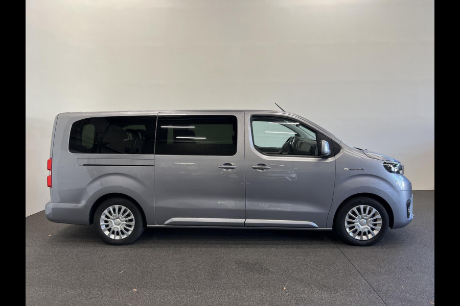 Toyota PROACE Electric Verso L2 Extra Range Cool 75 kWh 9p Personen bus | Climate Control | Apple Carplay/Android Auto | Parkeer sensoren | Cruise Control | Bumpers in kleur