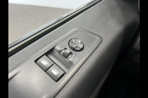 Toyota PROACE Electric Verso L2 Extra Range Cool 75 kWh 9p Personen bus | Climate Control | Apple Carplay/Android Auto | Parkeer sensoren | Cruise Control | Bumpers in kleur