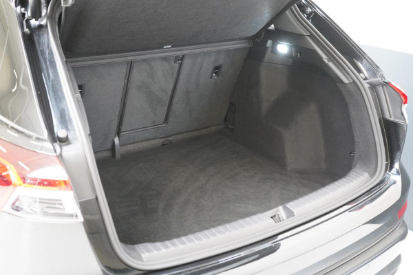 Audi Q4 e-tron 40 Launch edition Advanced Plus 77 kWh | SoH 93% | Panoramadak | Adaptive Cruise | Navigatie | Carplay | Stoelverwarming