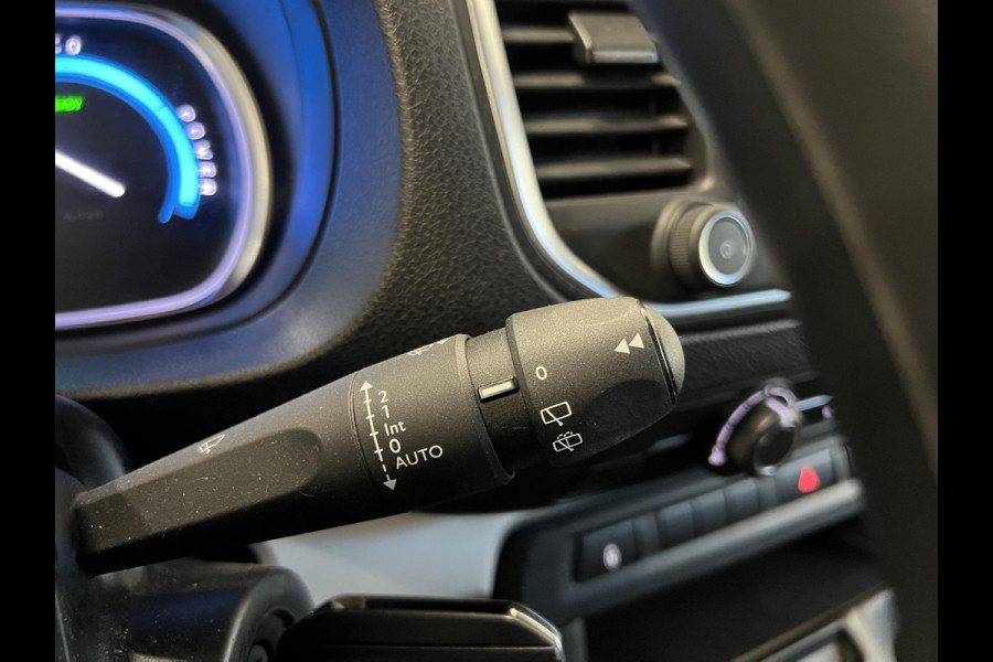 Toyota PROACE Electric Verso L2 Extra Range Cool 75 kWh 9p Personen bus | Climate Control | Apple Carplay/Android Auto | Parkeer sensoren | Cruise Control | Bumpers in kleur