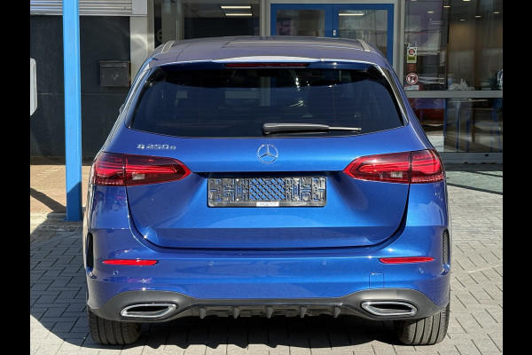 Mercedes-Benz B-Klasse 250 e Star Edition AMG Line | PHEV | Stoelverwarming | Camera | Sportstoelen | Climate control | BTW verrekenbaar