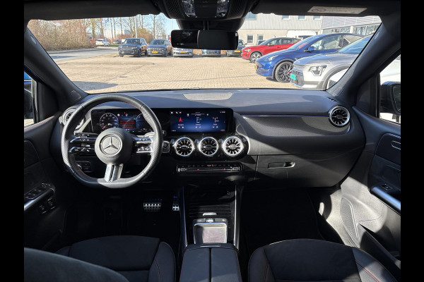 Mercedes-Benz B-Klasse 250 e Star Edition AMG Line | PHEV | Stoelverwarming | Camera | Sportstoelen | Climate control | BTW verrekenbaar
