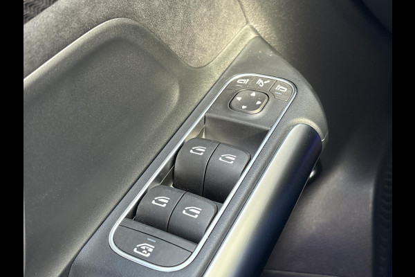 Mercedes-Benz B-Klasse 250 e Star Edition AMG Line | PHEV | Stoelverwarming | Camera | Sportstoelen | Climate control | BTW verrekenbaar