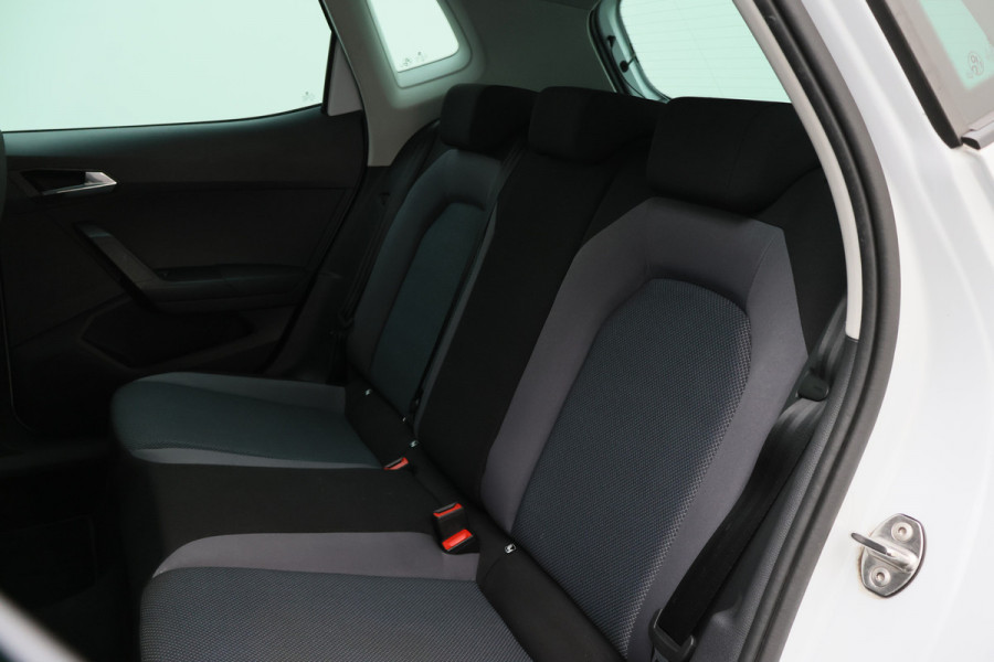 Seat Arona 1.0 TSI Style Business Intense Camera, Keyless, Apple Carplay, Trekhaak, ACC