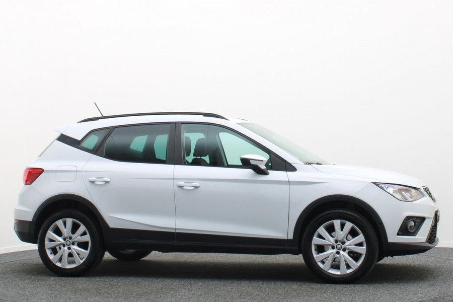 Seat Arona 1.0 TSI Style Business Intense Camera, Keyless, Apple Carplay, Trekhaak, ACC