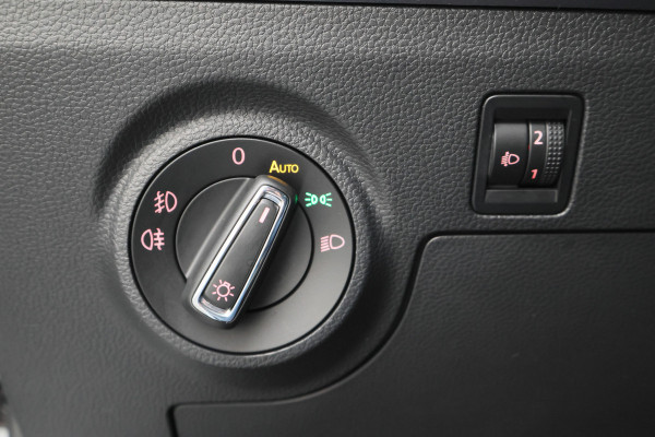 Seat Arona 1.0 TSI Style Business Intense Camera, Keyless, Apple Carplay, Trekhaak, ACC