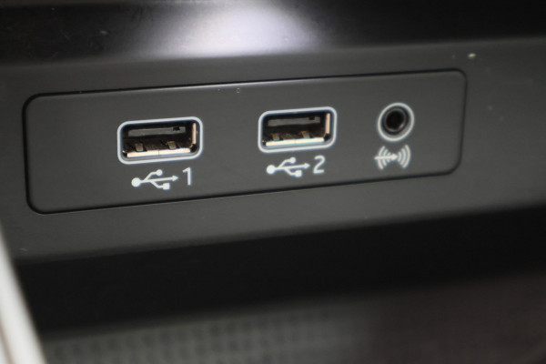 Seat Arona 1.0 TSI Style Business Intense Camera, Keyless, Apple Carplay, Trekhaak, ACC