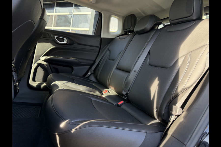 Jeep Compass 4xe 240 Plug-in Hybrid Electric S Summit Full option