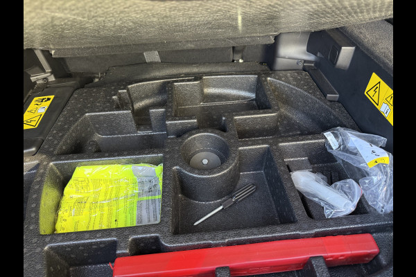 Jeep Compass 4xe 240 Plug-in Hybrid Electric S Summit Full option