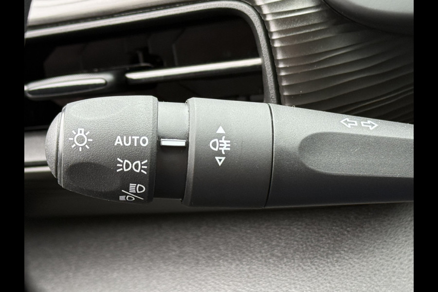 Jeep Avenger BWJ 12-2023 | 157PK Longitude 54 kWh AUTOMAAT | | NAVI | CLIMA | CRUISE | CARPLAY | KEYLESS | PDC | LMV | PRIVACY GLASS |