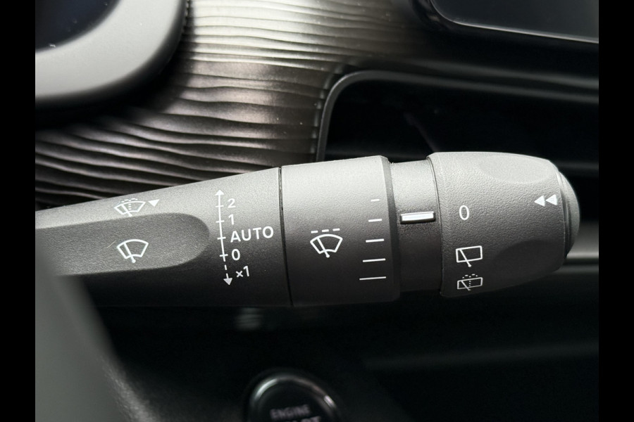 Jeep Avenger BWJ 12-2023 | 157PK Longitude 54 kWh AUTOMAAT | | NAVI | CLIMA | CRUISE | CARPLAY | KEYLESS | PDC | LMV | PRIVACY GLASS |