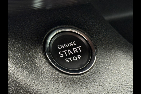 Jeep Avenger BWJ 12-2023 | 157PK Longitude 54 kWh AUTOMAAT | | NAVI | CLIMA | CRUISE | CARPLAY | KEYLESS | PDC | LMV | PRIVACY GLASS |