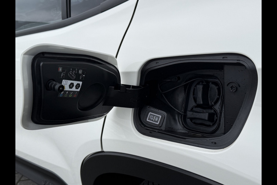 Jeep Avenger BWJ 12-2023 | 157PK Longitude 54 kWh AUTOMAAT | | NAVI | CLIMA | CRUISE | CARPLAY | KEYLESS | PDC | LMV | PRIVACY GLASS |