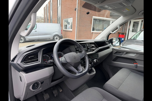 Volkswagen Transporter 2.0 TDI L1H1 / Trekhaak / 3 zits / Cruise / Airco