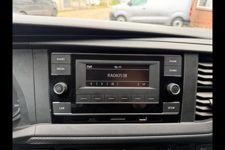 Volkswagen Transporter 2.0 TDI L1H1 / Trekhaak / 3 zits / Cruise / Airco