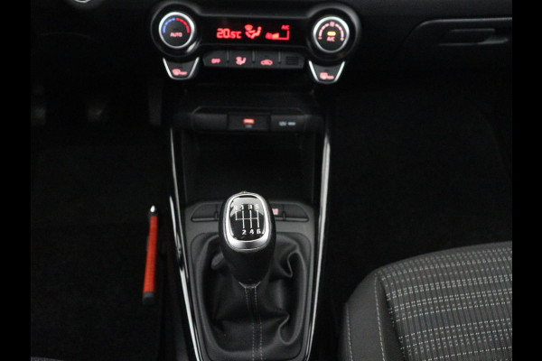 Kia Stonic 1.0 T-GDi MHEV DynamicPlusLine | Adaptive cruise | Carplay | Camera | Keyless | Climate control | DAB | Navigatie | Bluetooth | Parkeerhulp