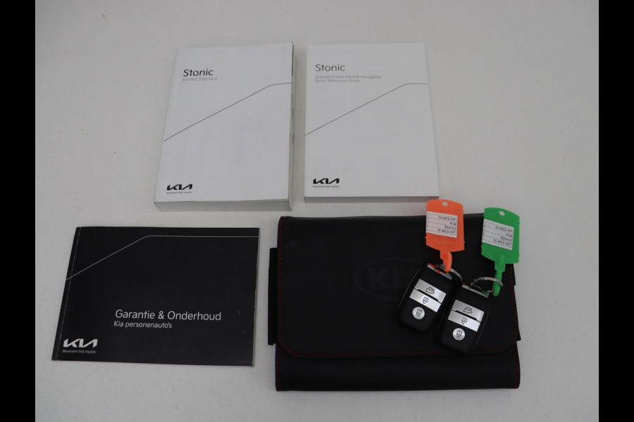 Kia Stonic 1.0 T-GDi MHEV DynamicPlusLine | Adaptive cruise | Carplay | Camera | Keyless | Climate control | DAB | Navigatie | Bluetooth | Parkeerhulp