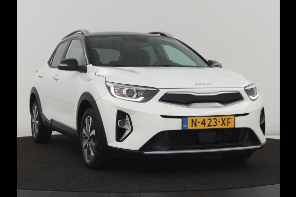 Kia Stonic 1.0 T-GDi MHEV DynamicPlusLine | Adaptive cruise | Carplay | Camera | Keyless | Climate control | DAB | Navigatie | Bluetooth | Parkeerhulp