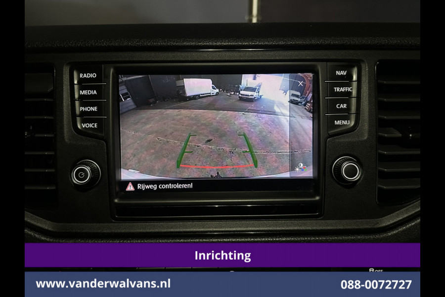 Volkswagen Crafter 2.0 TDI 177pk 3500kg Trekhaak Achterwielaandrijving L3H3 L2H2 inrichting Euro6 Airco | Camera | Navigatie Apple Carplay, Android Auto, Chauffeursstoel, Cruisecontrol, Leder, Bijrijdersbank