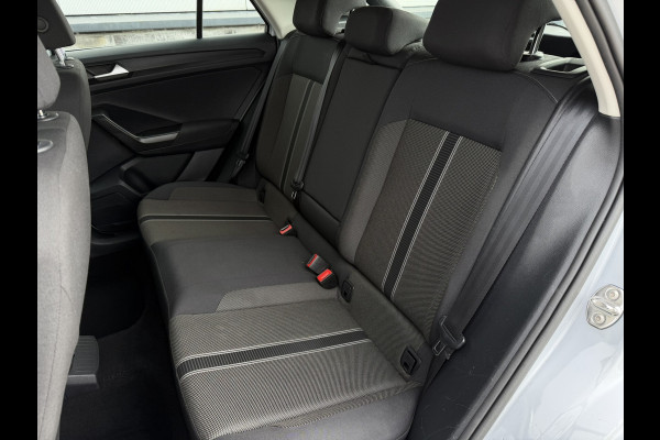 Volkswagen T-Roc 1.0 TSI Style Business | Adaptive Cruise | Climate | Carplay | DAB | Navi