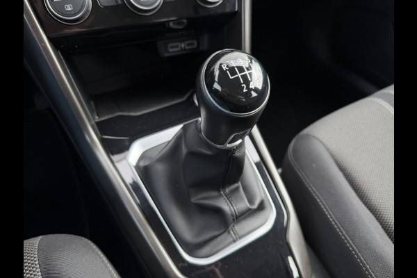 Volkswagen T-Roc 1.0 TSI Style Business | Adaptive Cruise | Climate | Carplay | DAB | Navi