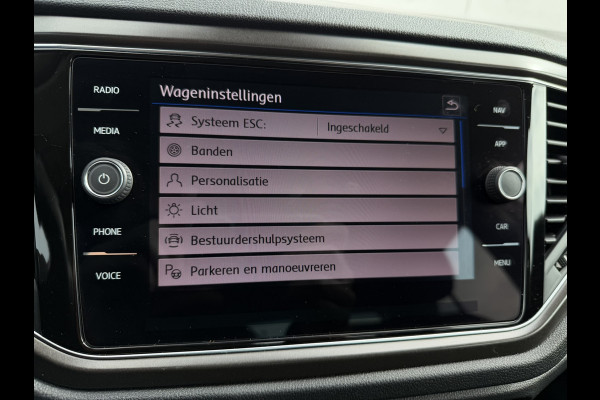Volkswagen T-Roc 1.0 TSI Style Business | Adaptive Cruise | Climate | Carplay | DAB | Navi