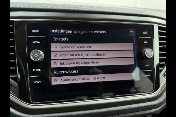 Volkswagen T-Roc 1.0 TSI Style Business | Adaptive Cruise | Climate | Carplay | DAB | Navi