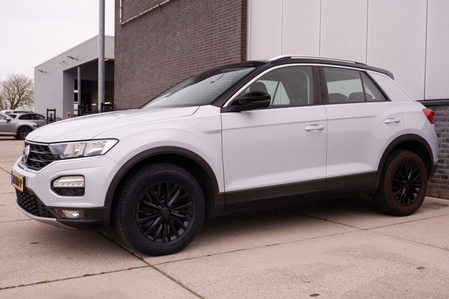 Volkswagen T-Roc 1.0 TSI Style Business | Adaptive Cruise | Climate | Carplay | DAB | Navi