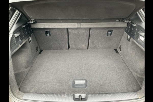 Audi Q2 1.6 TDI Sport Pro Line Pano.dak Leer Virtual DAB Trekhaak