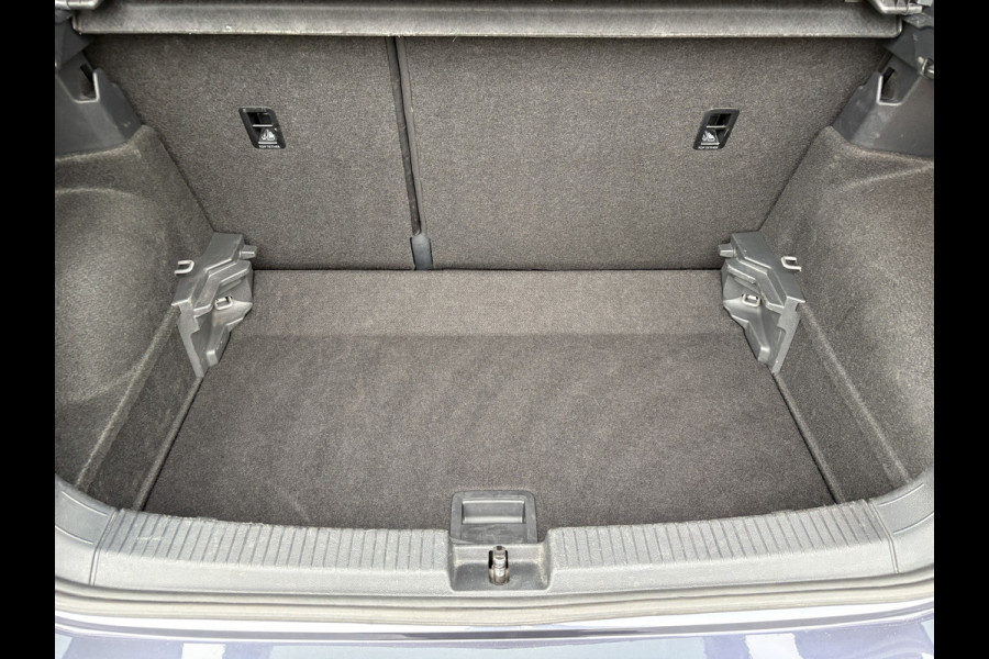 Volkswagen T-Cross 1.0 TSI Life Edition | Keyless | Camera | Stoelverw. | Prijs Rijklaar!!