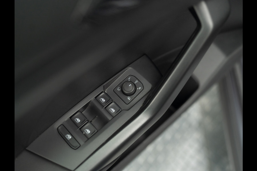 Volkswagen T-Cross 1.0 TSI Life Edition | Keyless | Camera | Stoelverw. | Prijs Rijklaar!!